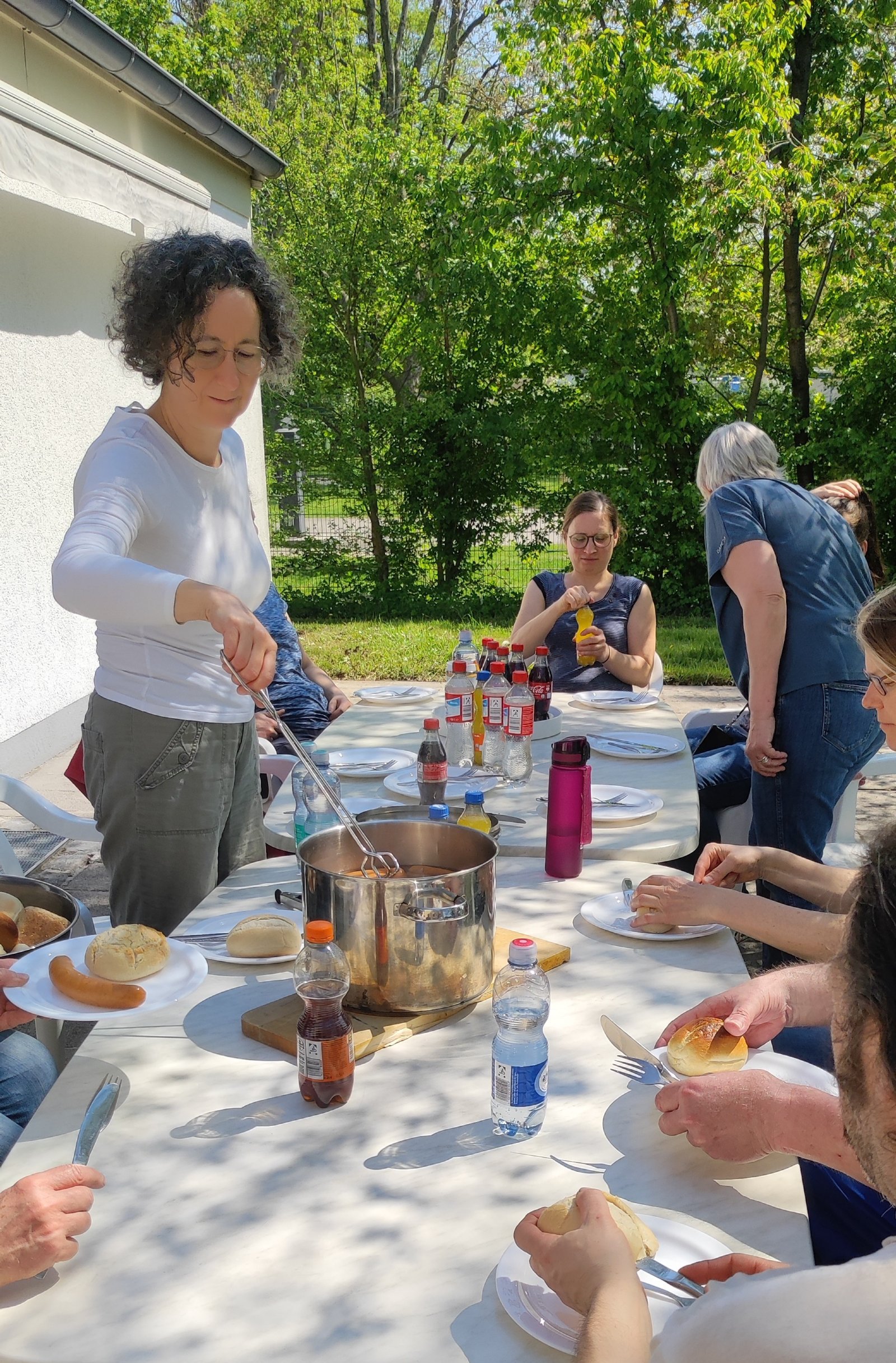 Würstchen im Brötchen