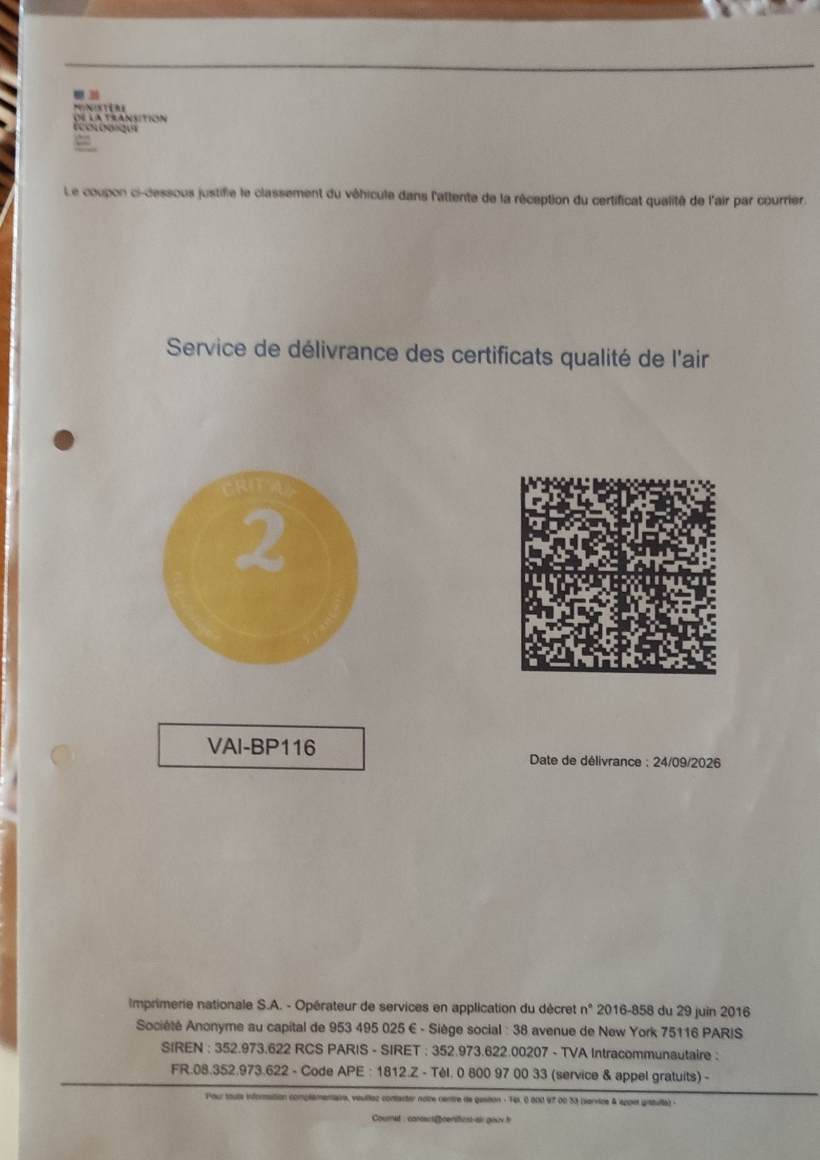 Die Plakette kann man online beantragen, kostet 5,11€, das ist nicht teuer, aber schon Aufwand.