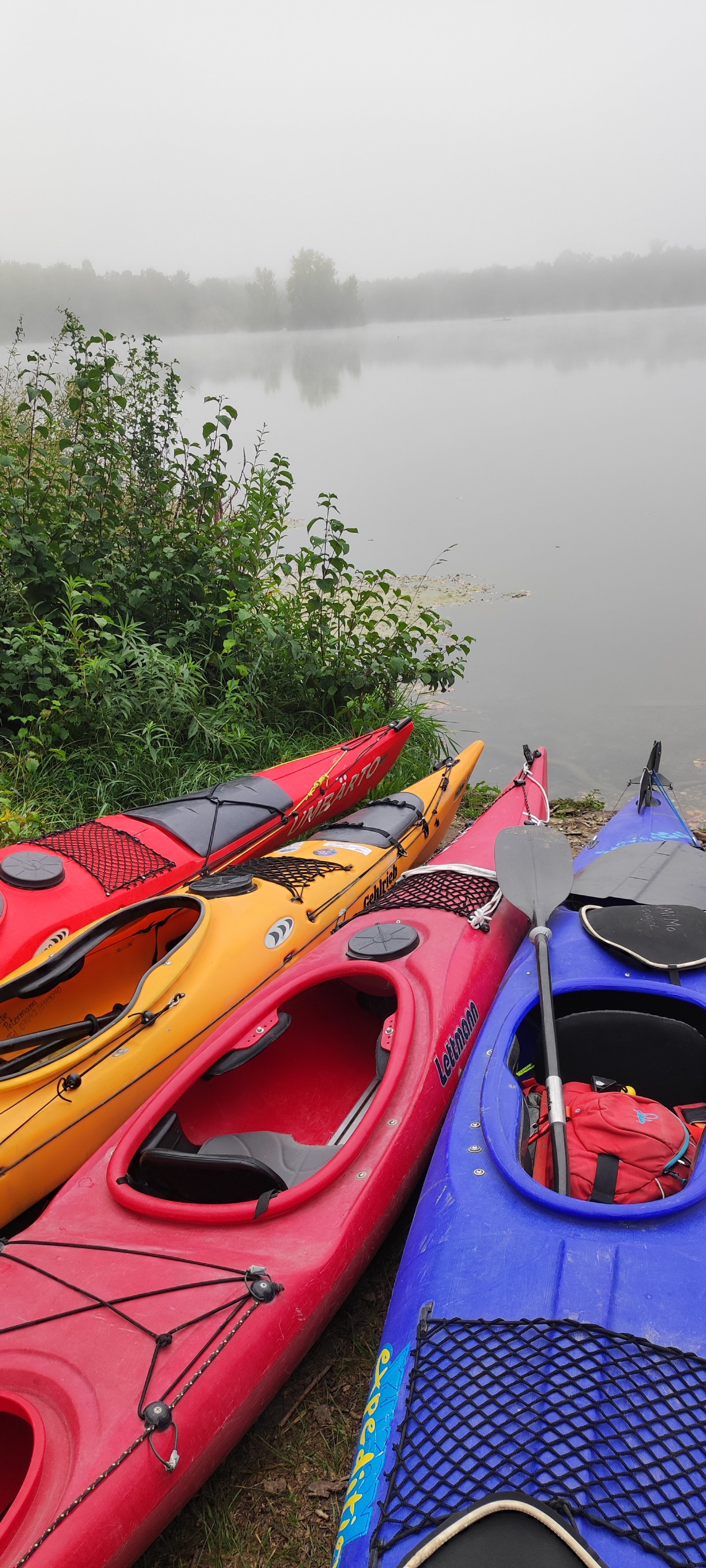 Start im Nebel